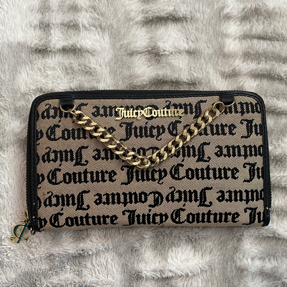 Juicy Couture Logo Wallet/Wristlet with Gold Chain